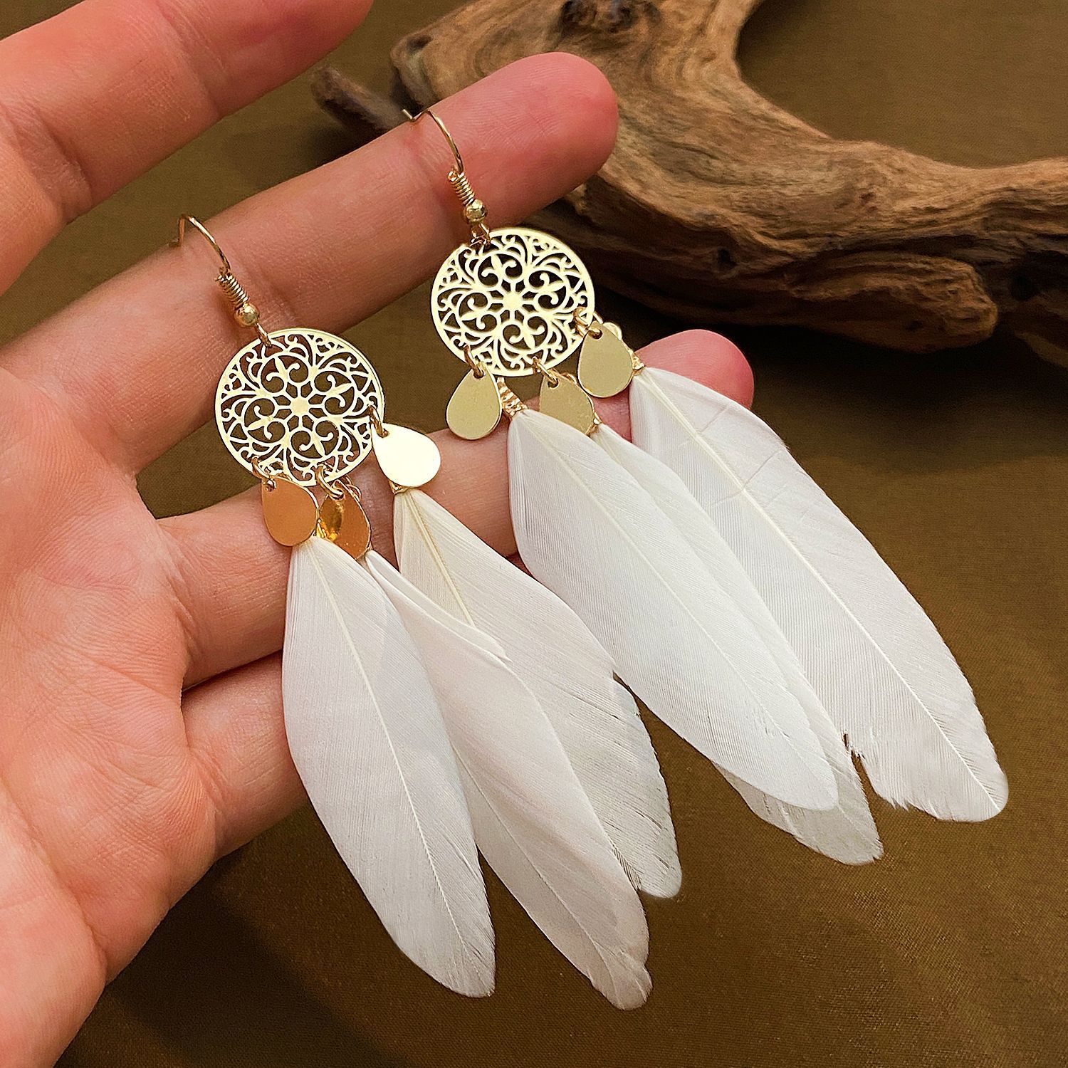 Exotische böhmische rosa Feder – Ethnic Fashion Trend Bewertung und Preis