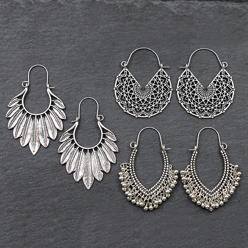 Antike versilberte hohle Legie – Ethnic Indian Fashion Bewertung und Preis
