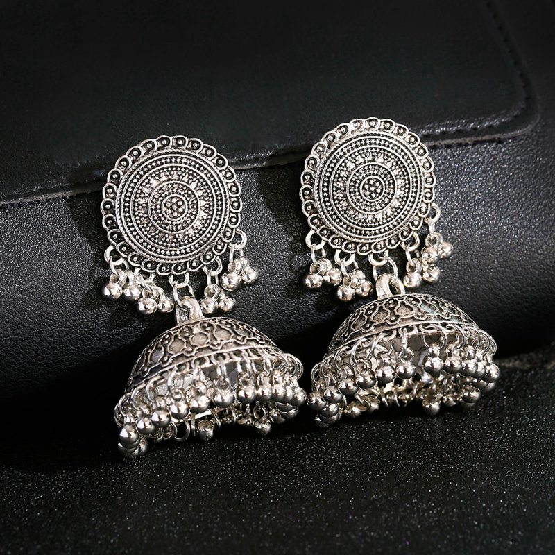 Ethnische frauen Silber Farbe  – Ethnic Indian Fashion Bewertung und Preis