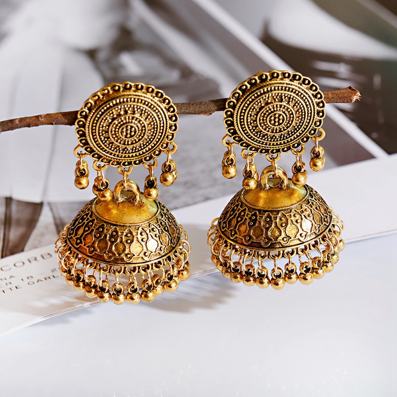Ethnische frauen Silber Farbe  – Ethnic Indian Fashion Bewertung und Preis